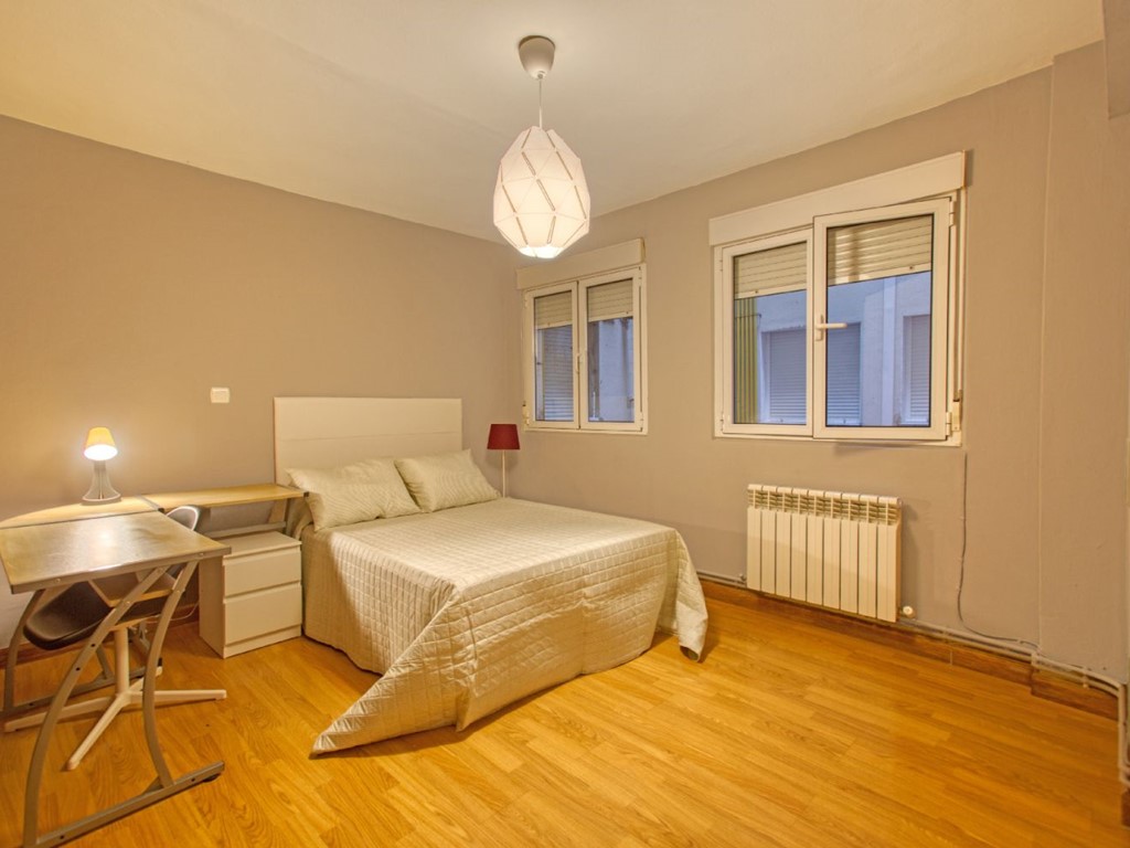 Karşıyaka kiralık oda – Uygun fiyatlı, eşyalı ferah oda