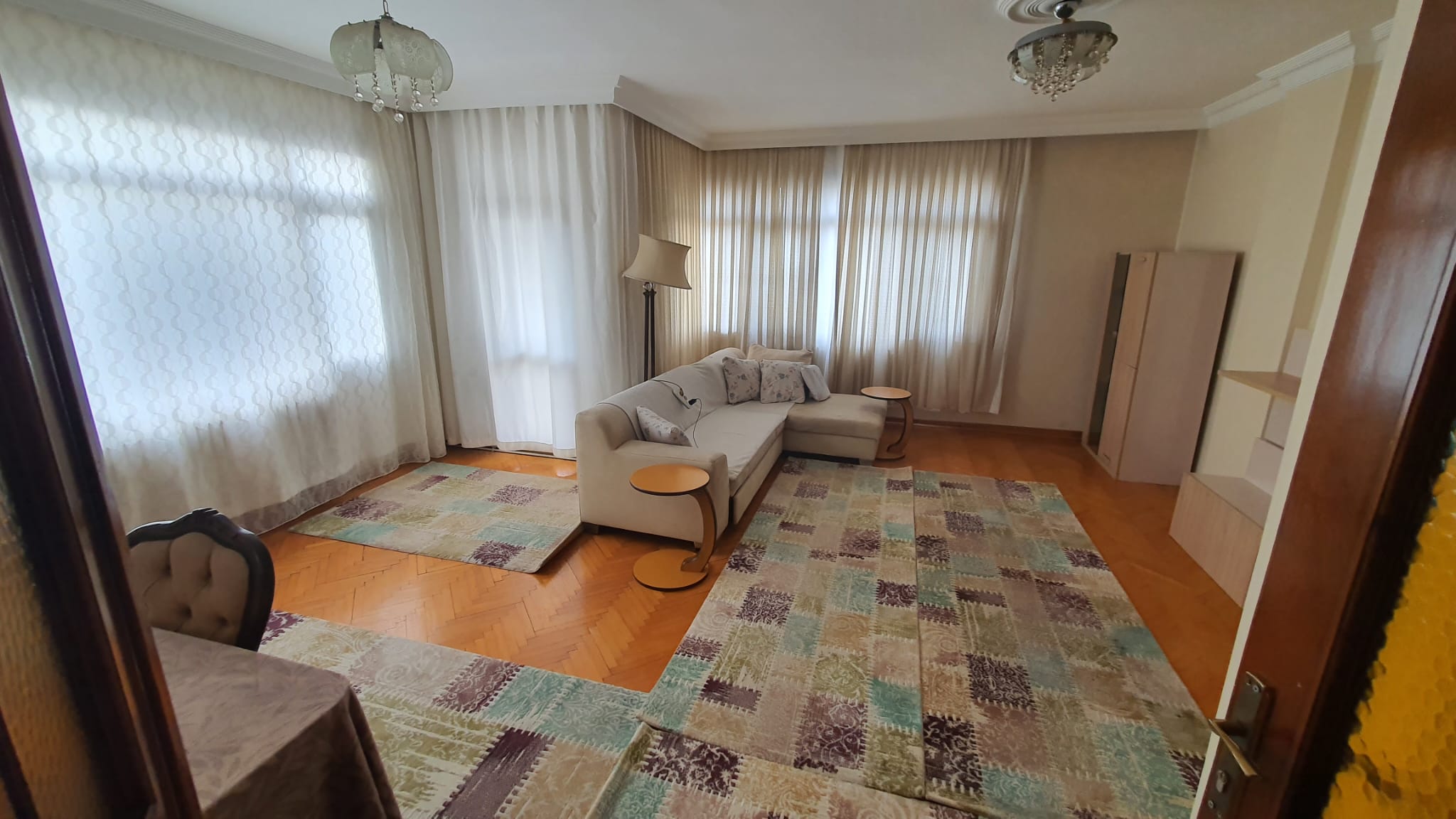 Şişli kiralık oda – Mecidiyeköy merkez Ortaklar caddesi'ndeki dubleks evimize bayan ev arkadaşları arıyoruz