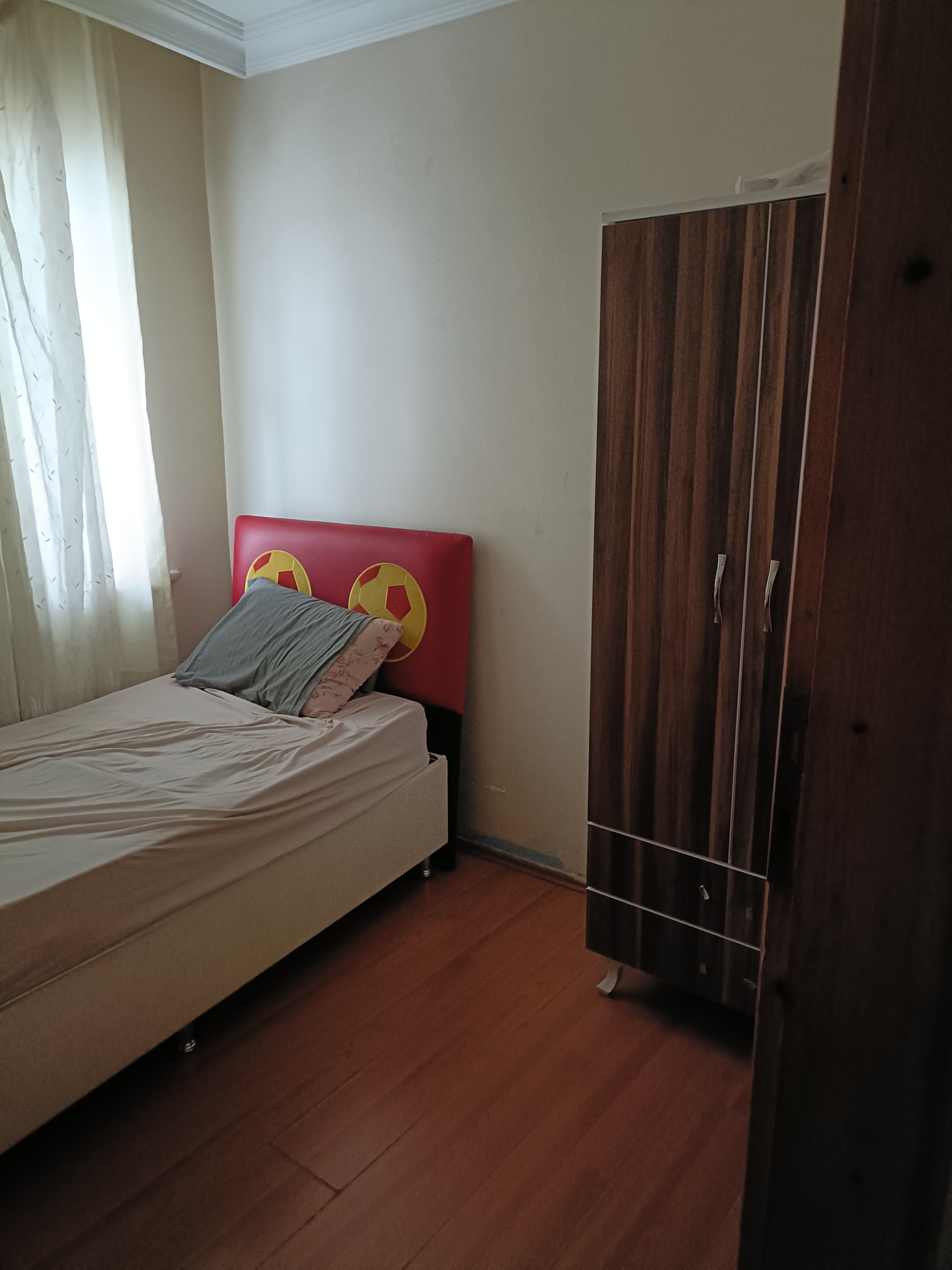Pendik kiralık oda – Temiz düzenli ev arkadaşı