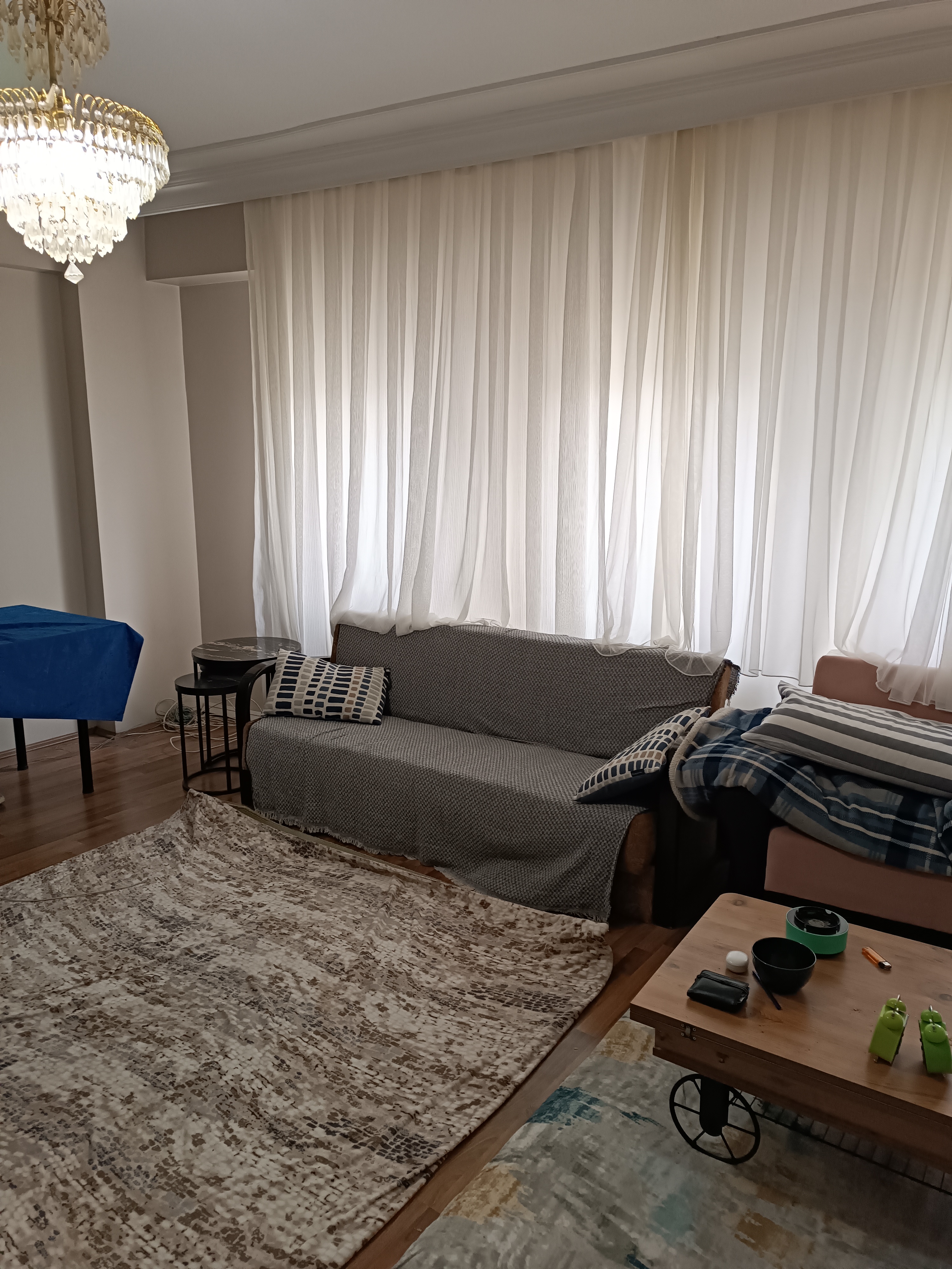 Tepebaşı kiralık oda – Çarşıya yakın 4+1 dubleks ev arkadaşı arıyorum