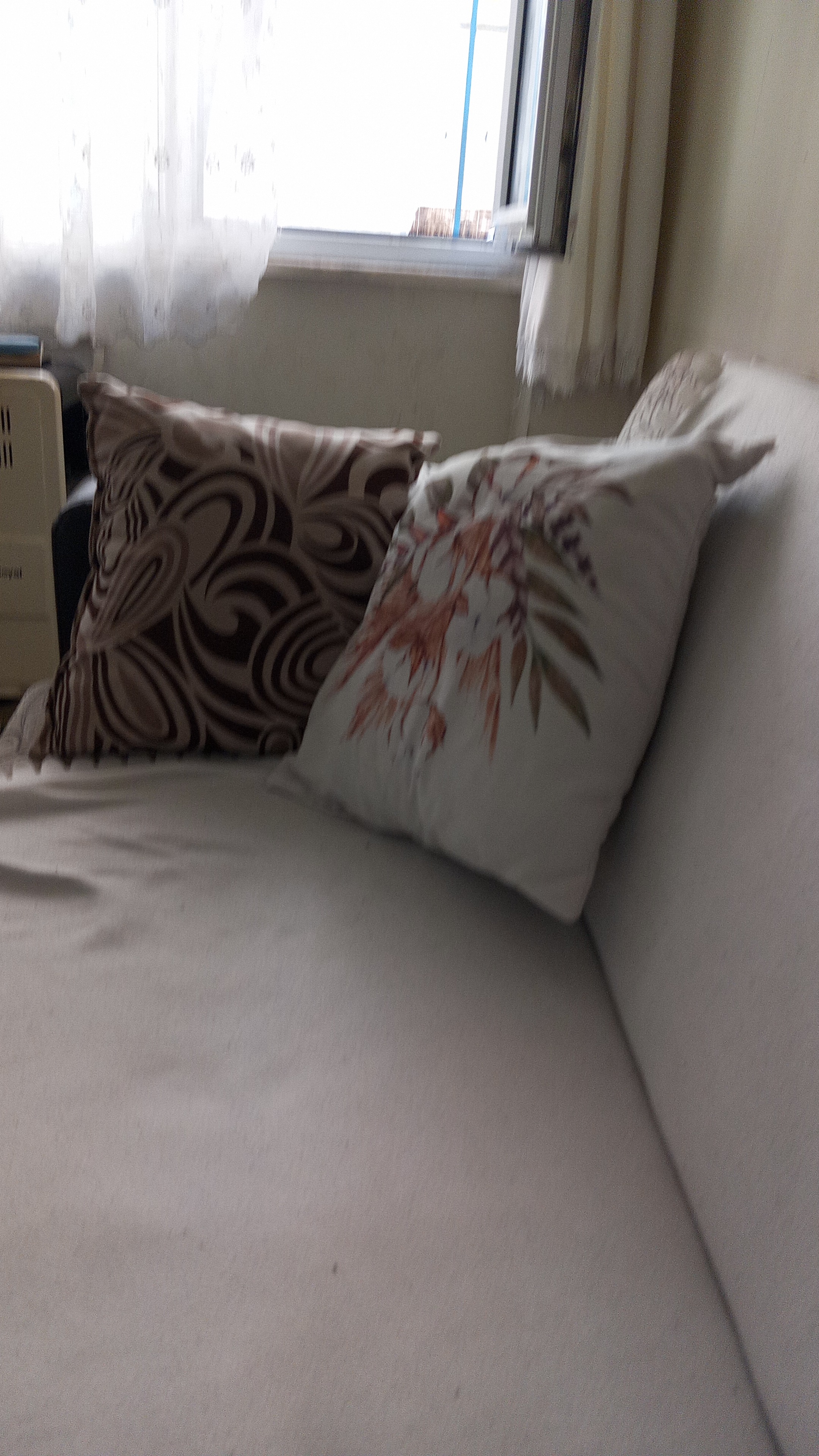 Esenler kiralık oda – 2+1 gelen kişinin kendine ait odası olucak