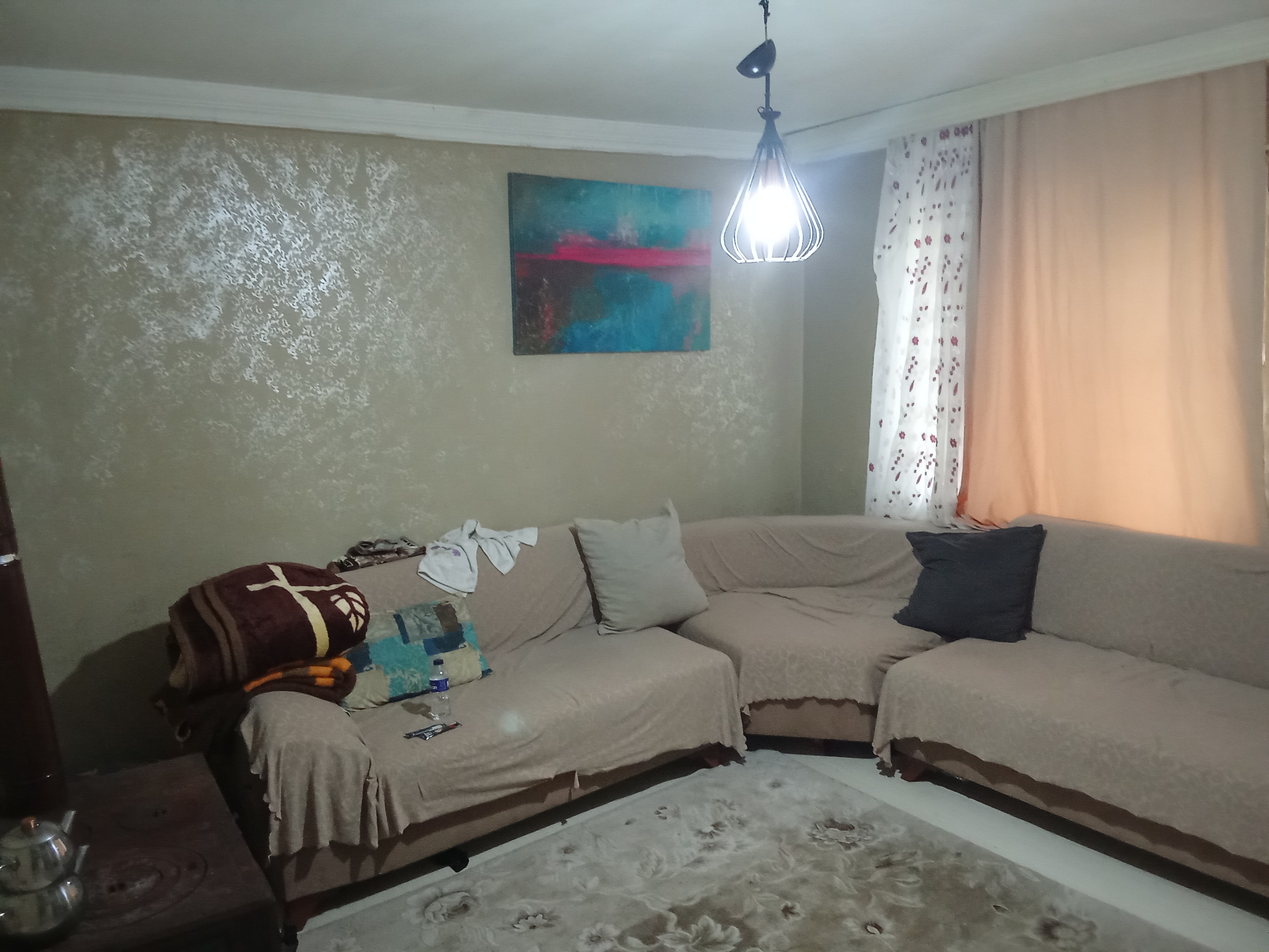 Yıldırım kiralık oda – Bursa'da Yıldırım mahallesinde yaşıyorum yanıme ev arkadaşı ariyorum