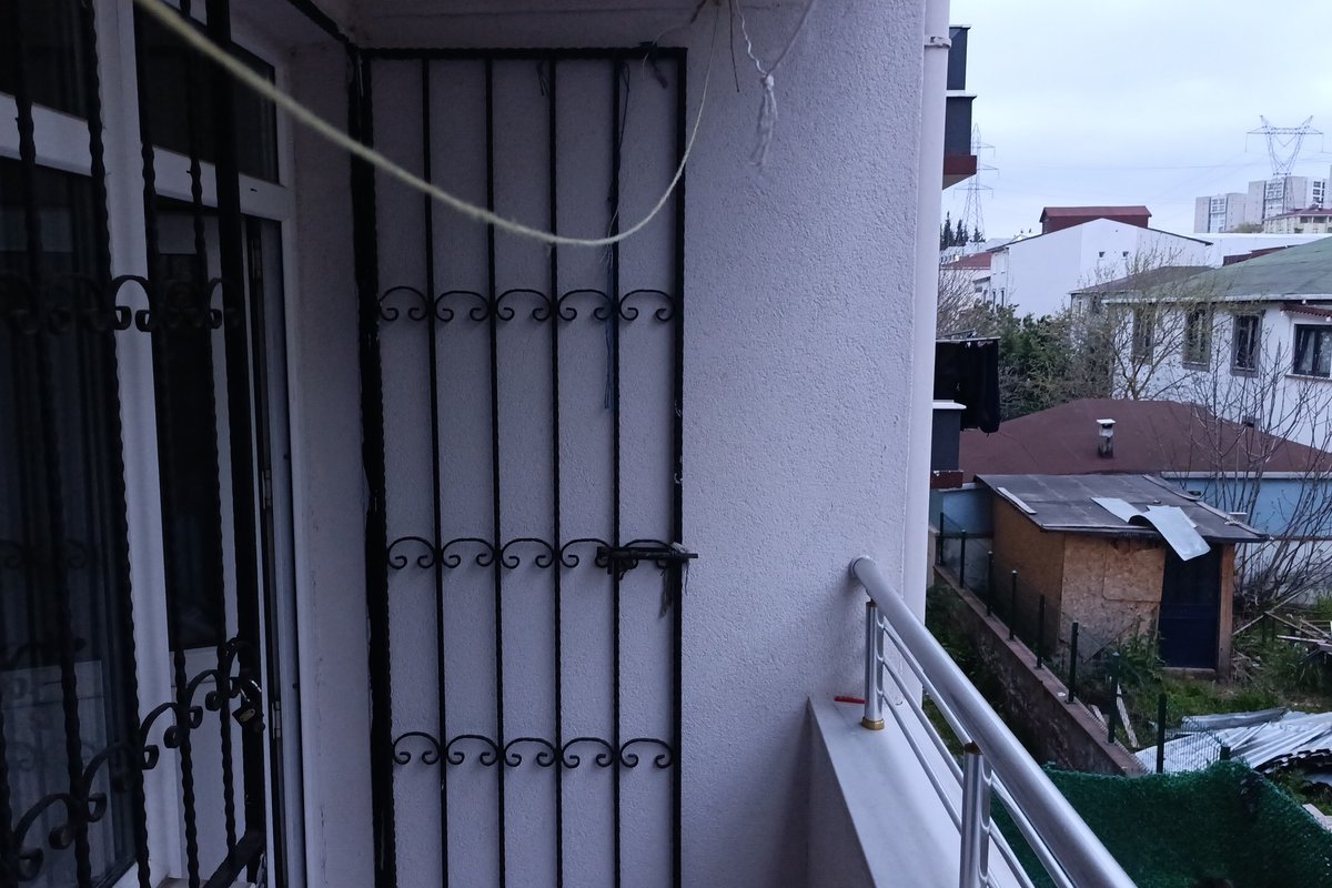 Sancaktepe kiralık oda – Geniş ferah balkonlu ful eşyalı süper hızlı İnterneti ayrıca 24 saat sıcak su, bahçesi ulaşımı yakın
