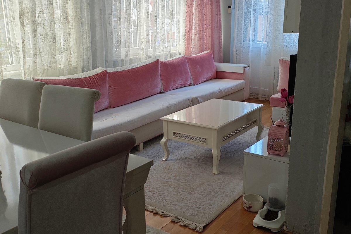 Maltepe kiralık oda – Küçükyalı’da Merkezi Konumda, Full Eşyalı Ev – Kadın Ev Arkadaşı