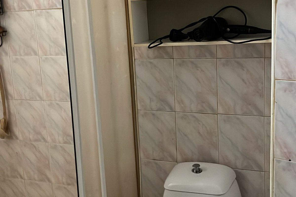 Beyoğlu kiralık oda – tramvay metro vapurlar eve 5 dk mesafede galata 3dk mesafede