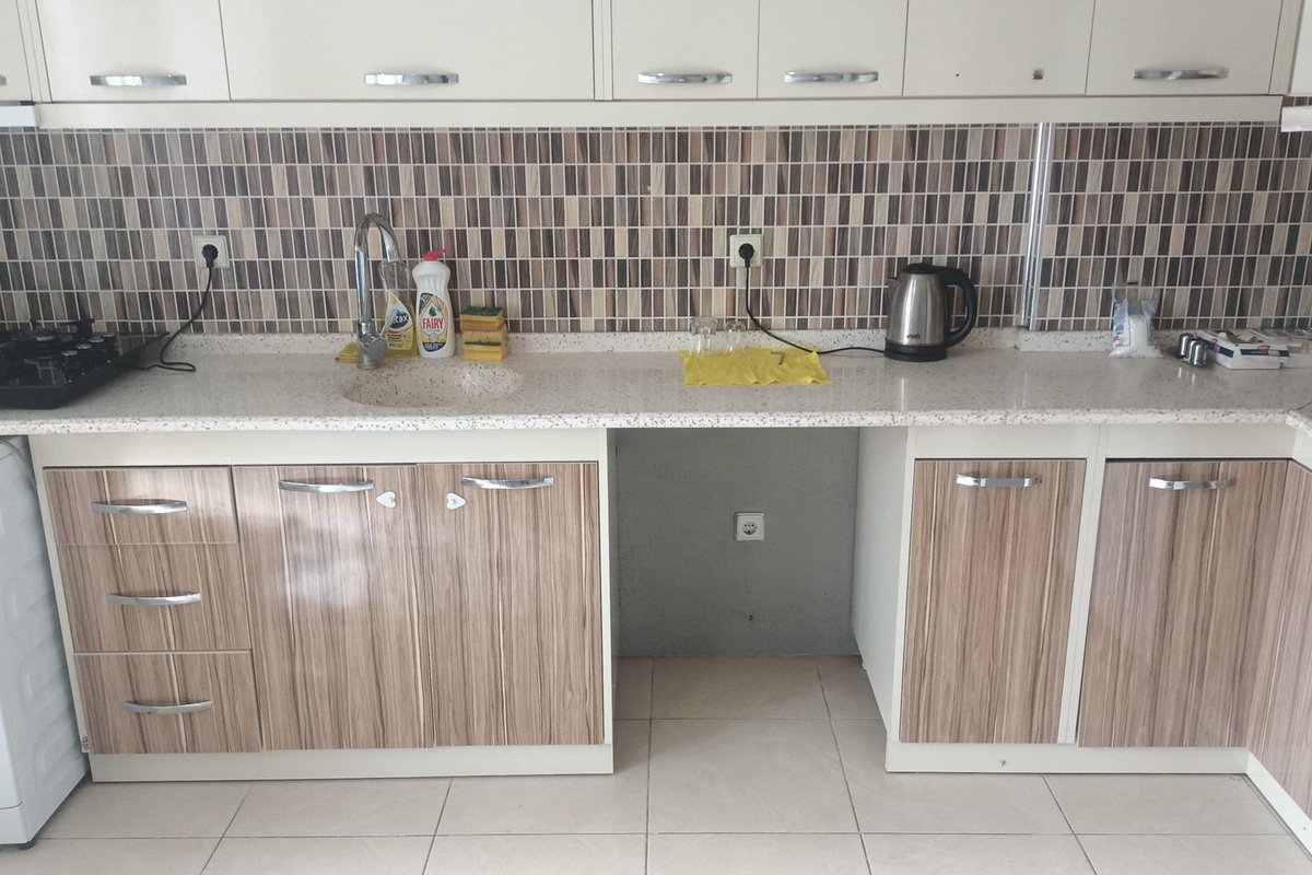 Bayraklı kiralık oda – Zemın kat 2 katlı müstakıl geniş 2+1