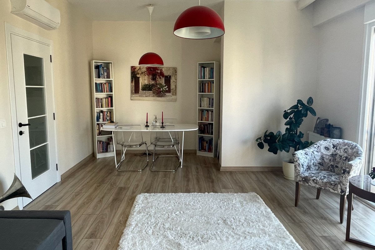 Kadıköy kiralık oda – Bayan Ev Arkadaşı