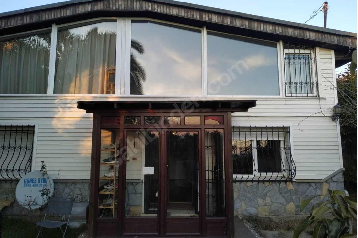 Beykoz kiralık oda – Boğaz Manzaralı Villada Kısmen Eşyalı Kiralık Oda