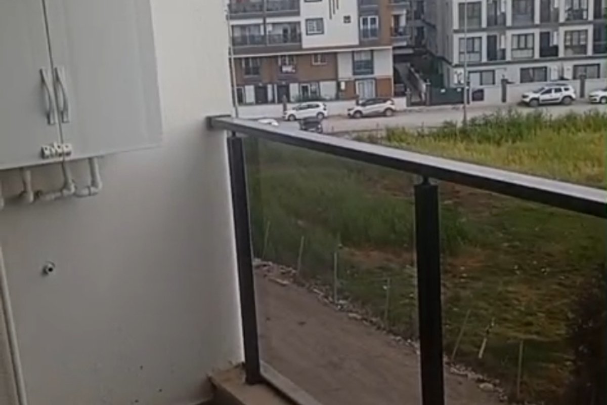 Menemen kiralık oda – Evim seyrekte bayan ev arkadaşı arıyorum full eşyalı dogalgazli yüzme havuzu mevcuttur sitede