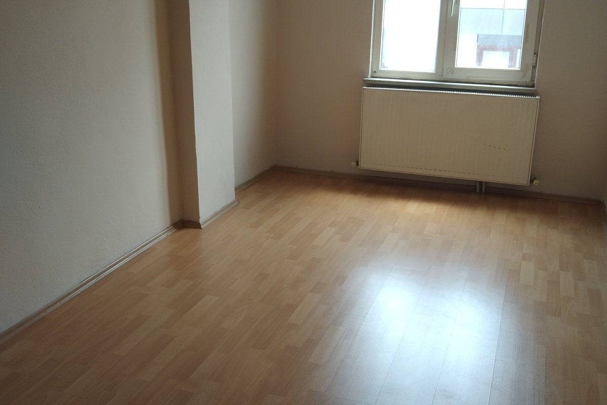 Küçükçekmece kiralık oda – Küçükçekmece merkezi konumda iki oda kiralıktır biri küçük diğeri büyüktür detaylar için iletişime g
