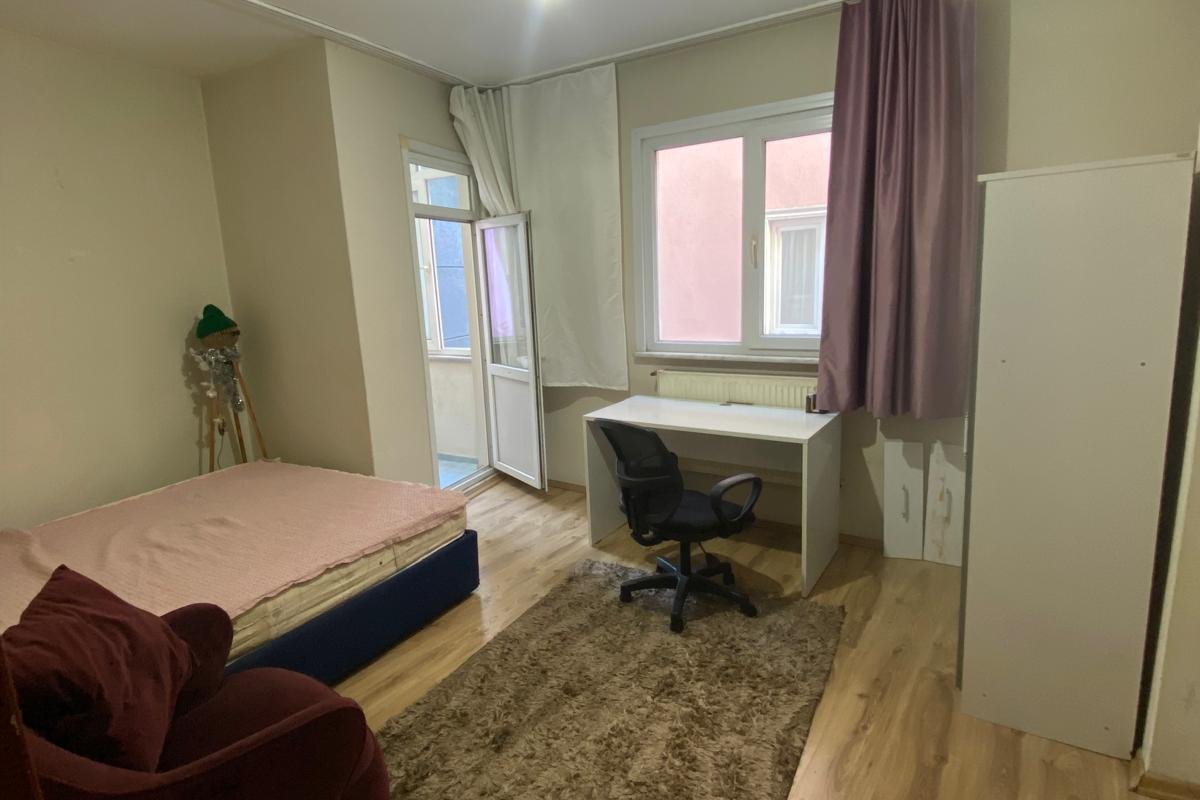 Bahçelievler kiralık oda – Şirinevler metrobüse yakın geniş ve aydınlık eşyalı oda
