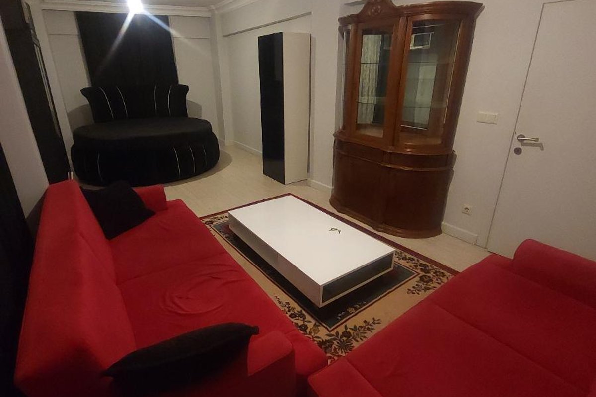 Kadıköy kiralık oda – Dubleks Acibadem metro durağının yaninda