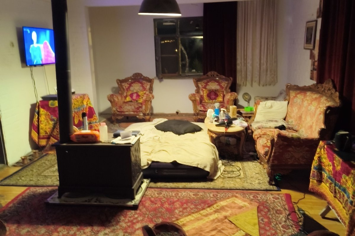 Kahramankazan kiralık oda – Kahramankazan son durağa(aile yaşam merkezi) yürüyerek 5 dk, Sıhhiye otobüs ile 55 dk.