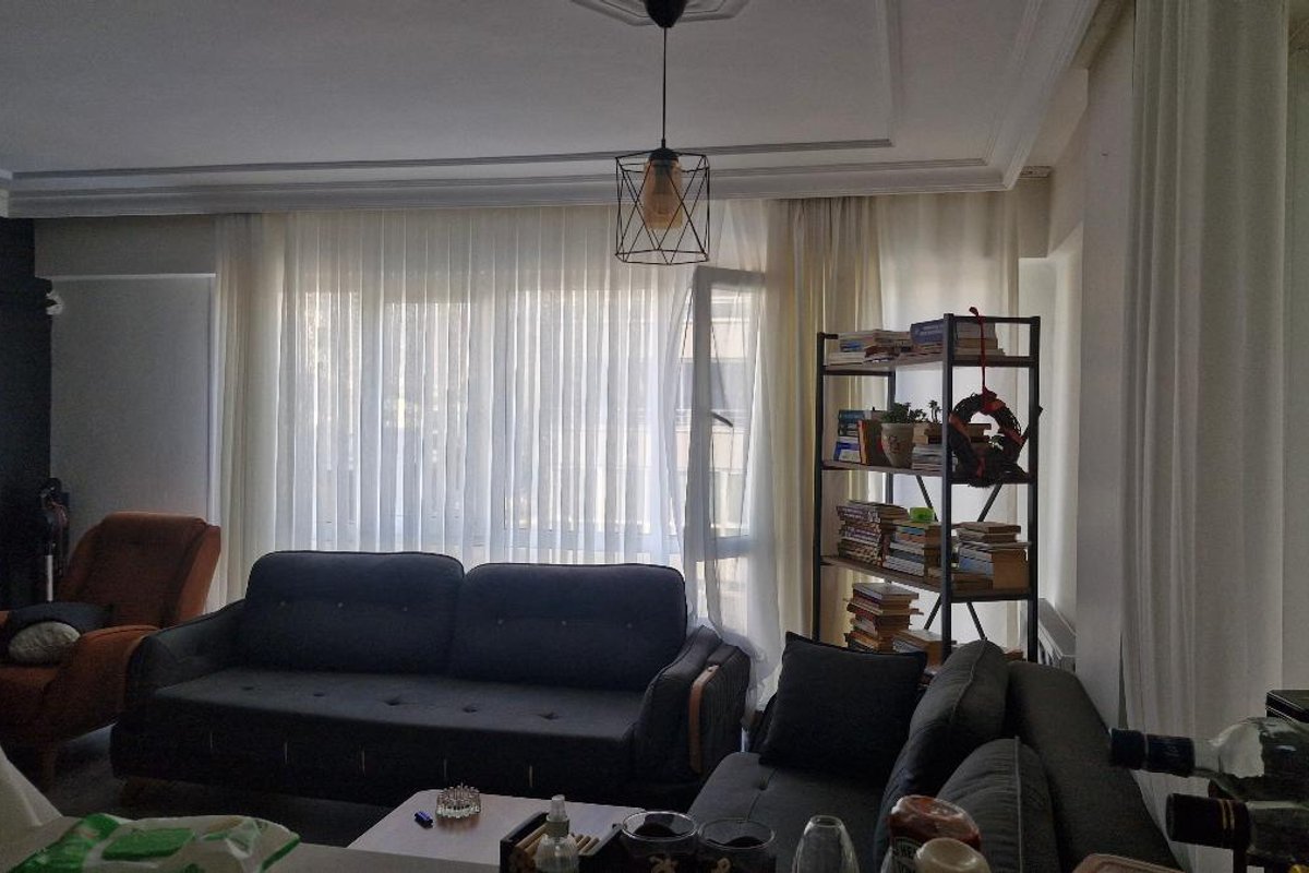 Güzelbahçe kiralık oda – Sahil yolunun dıbınde havuzlu site