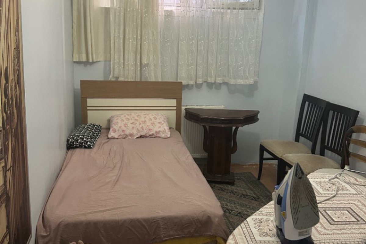 Eyüpsultan kiralık oda – Rami Yenimahalle de girişin altı merkezi konum