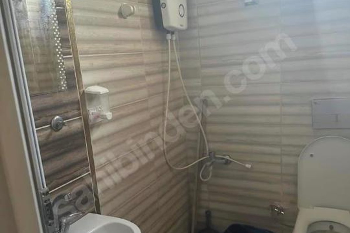 İskenderun kiralık oda – 1+1 ev arkadaşı aranıyor eşyalı düzgün kişiler yaza bilir cinsiyet farketmez