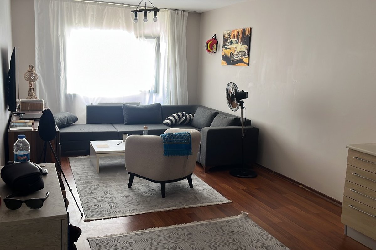 Esenyurt kiralık oda – Metrobüse 12 dakika güvenlikli ve sosyal tesisi mevcut(Sauna spor salonu yüzme salonu açık- kapalı )