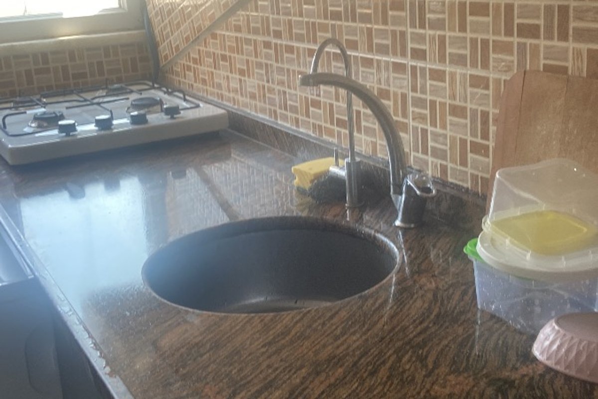 Küçükçekmece kiralık oda – Merhaba ev 1+1 ulaşım olarakta her yere yakın ev çatı katı ve dubleks
