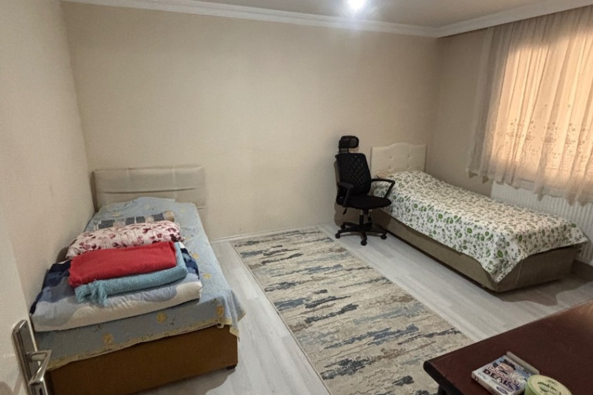 Buca kiralık oda – Dokuz Eylül Karşısı (Ev Arkadaşı)