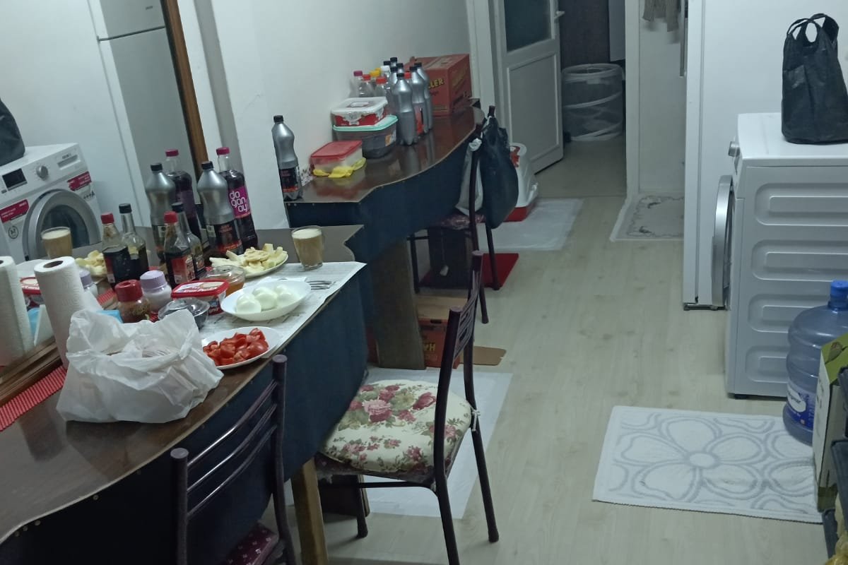 Bayrampaşa kiralık oda – 2+1 evin 1 odası bayana kiralık