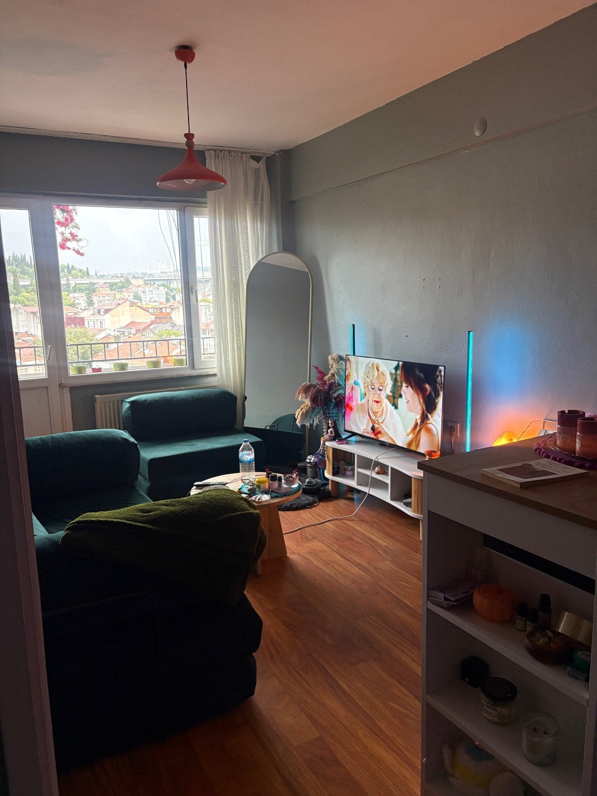Beşiktaş kiralık oda – Ortaköy’de kadın ev arkadaşı arıyorum