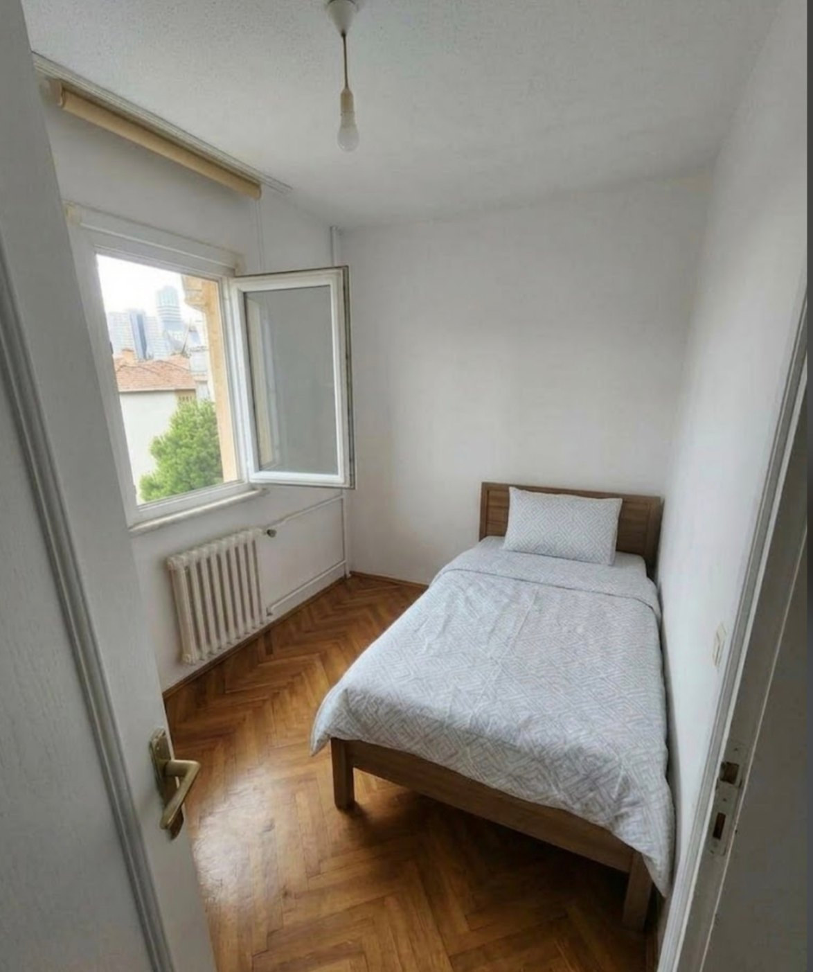 Ataşehir kiralık oda – Kadın öğrenci ev arkadaşı arıyorum✨