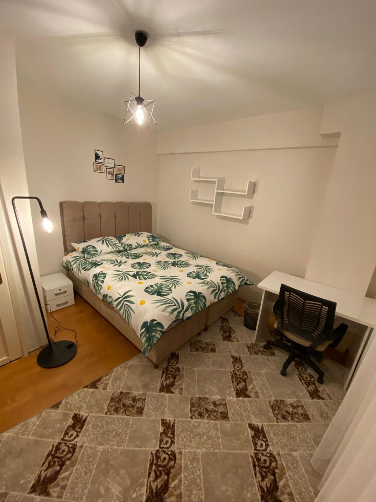 Üsküdar kiralık oda – Üsküdar zeynep kamilde kiralık oda ve öğrenci ve çalışan için uygun özel alana saygılı olunan bir ev