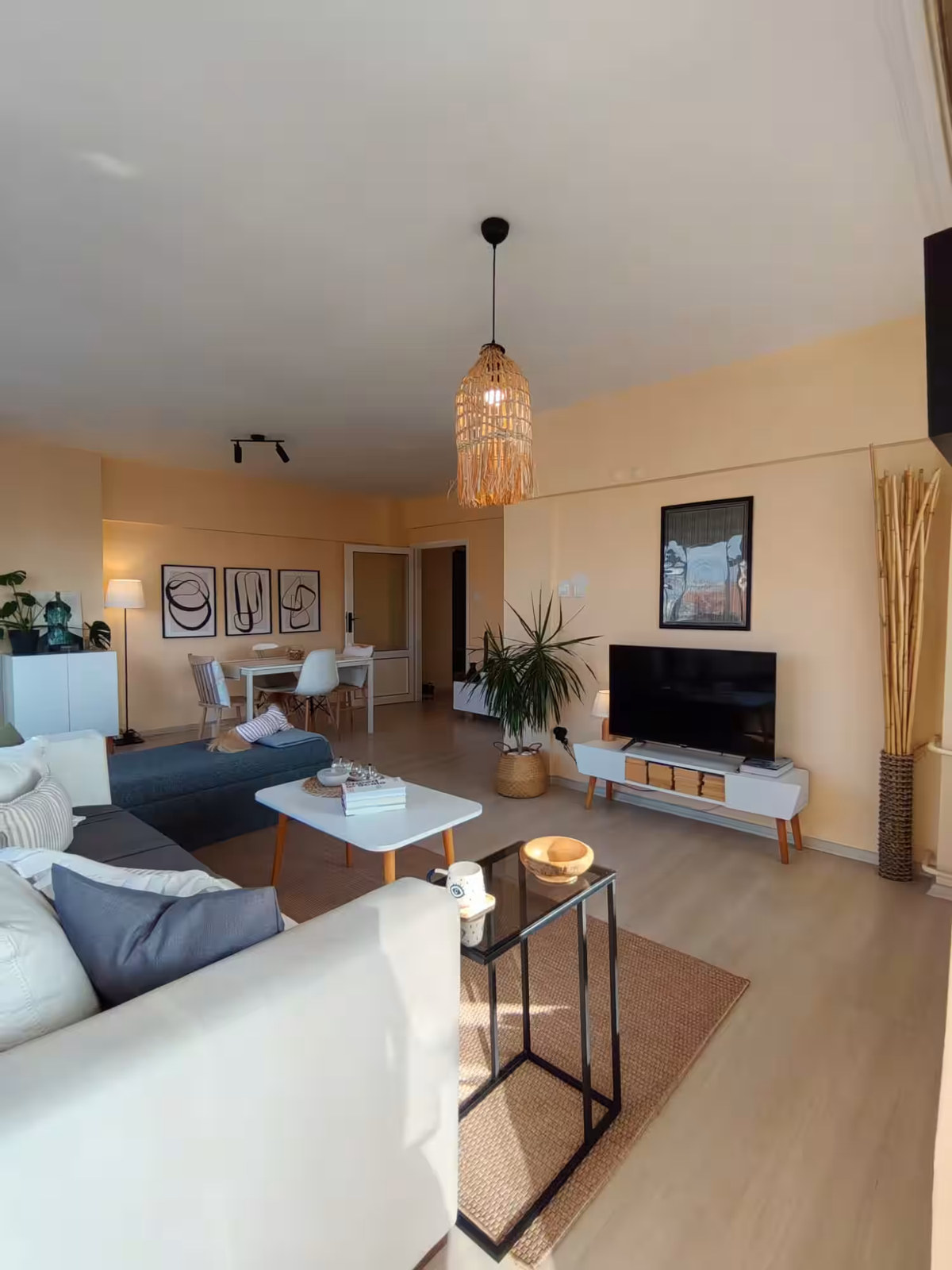 Kadıköy kiralık oda – Kadıköy'de deniz manzaralı, harika konumda oda