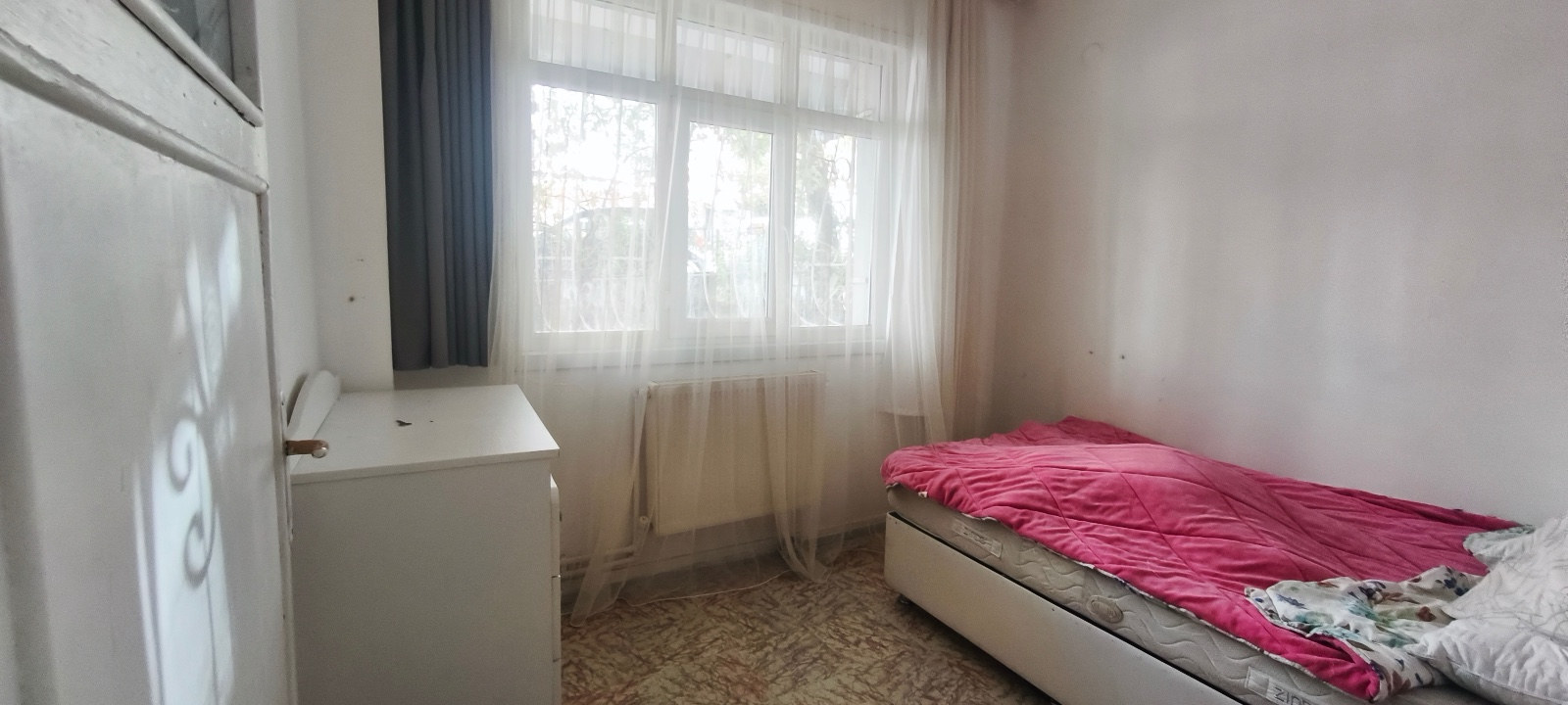 Çankaya kiralık oda – Ankara Dikimevi metroya 4 dk mesafede 3+1 eve oda arkadaşı