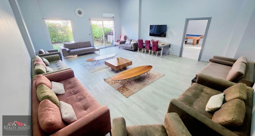 Kartal kiralık oda – Kartal İz Tower,Havuzlu, Saunalı Rezidansta  Oda
