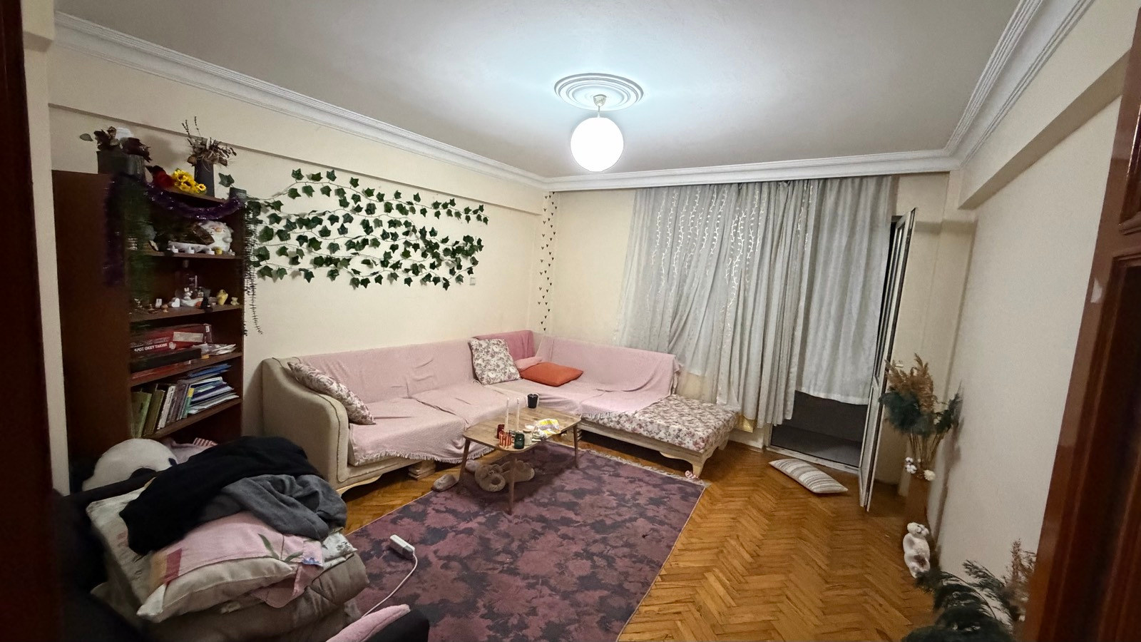 Üsküdar kiralık oda – Ümraniye kadın ev arkadaşı