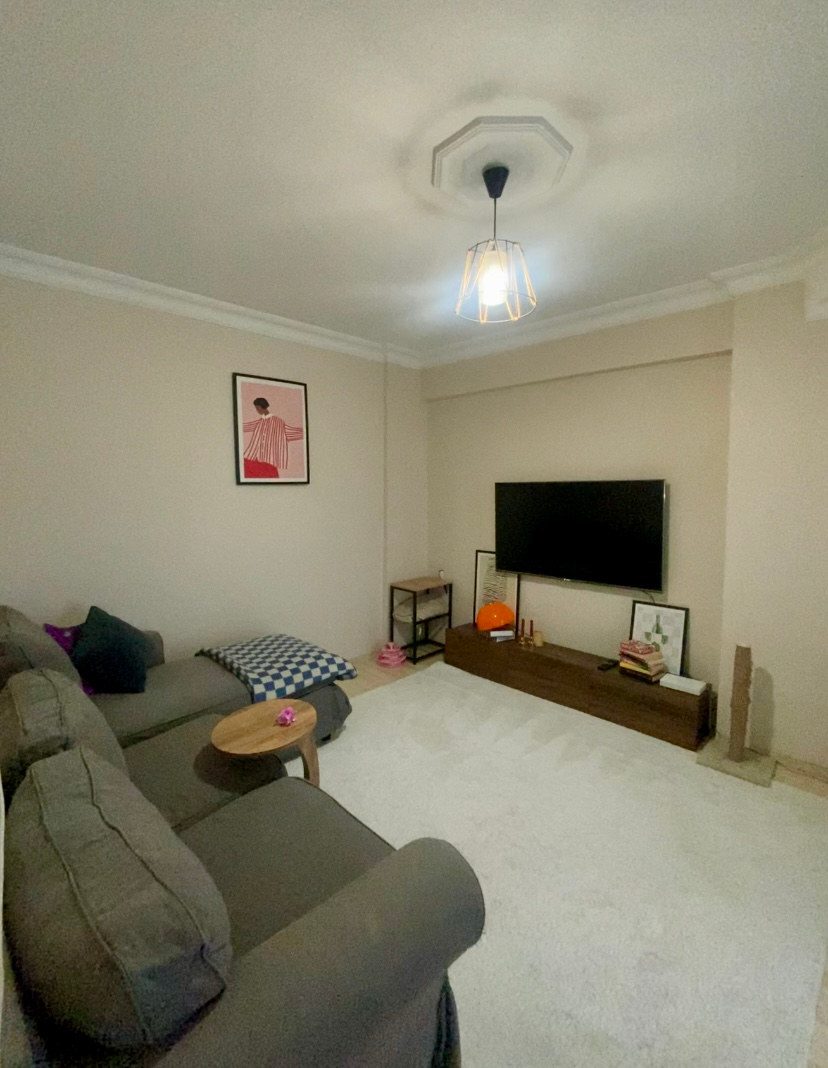 Şişli kiralık oda – 2+1 eşyalı evime kadın ev arkadaşı